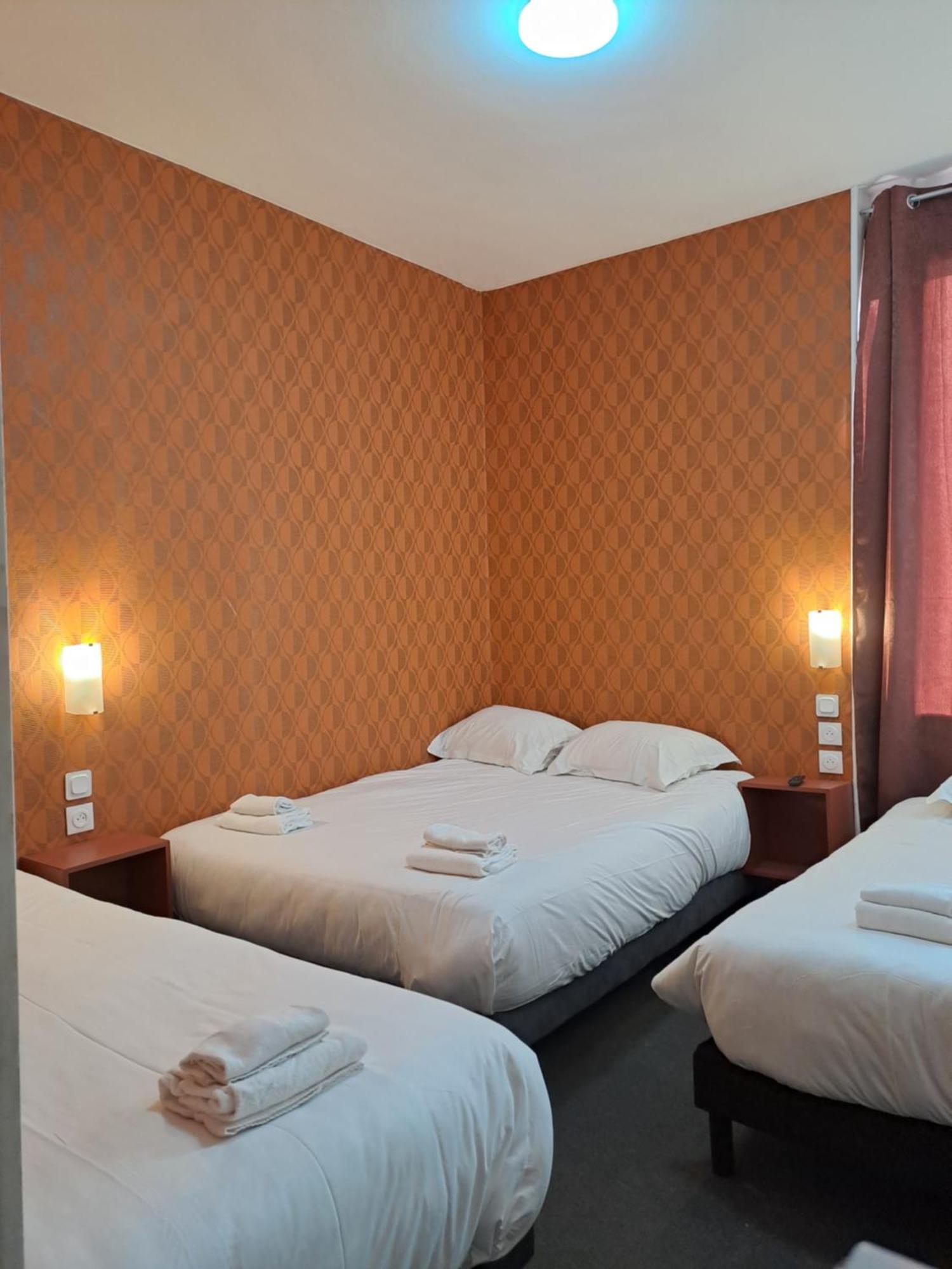 Hotel Le Celtic Montluçon Exteriör bild